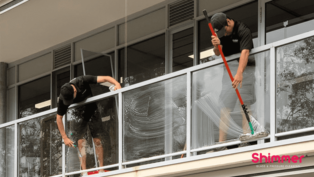 What Do Professional Window Cleaners Use to Clean Windows